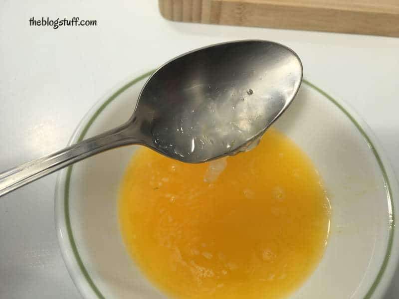 Adding aloe vera gel to orange juice