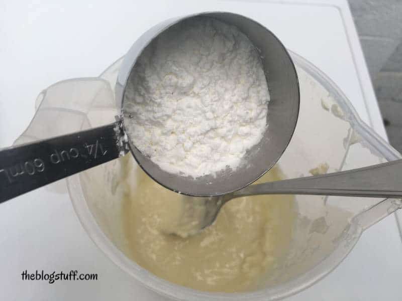 Adding cornstarch to the Shea butter mixture