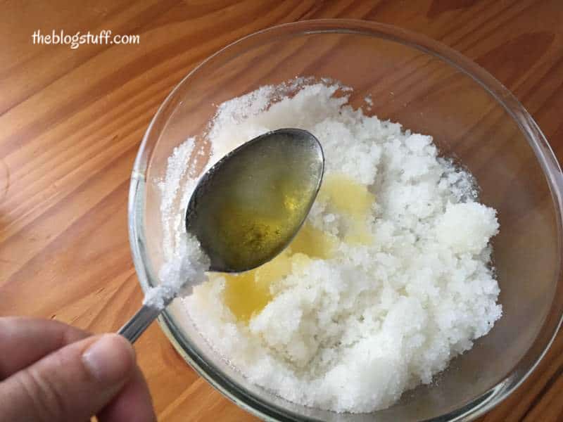 Adding essential oils to the scrub mixture