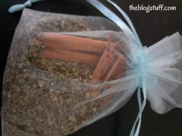 diy scented bag with herbs