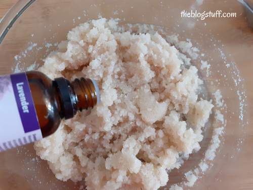 Adding essential oil to oatmeal scrub