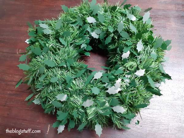 diy garland Christmas wreath