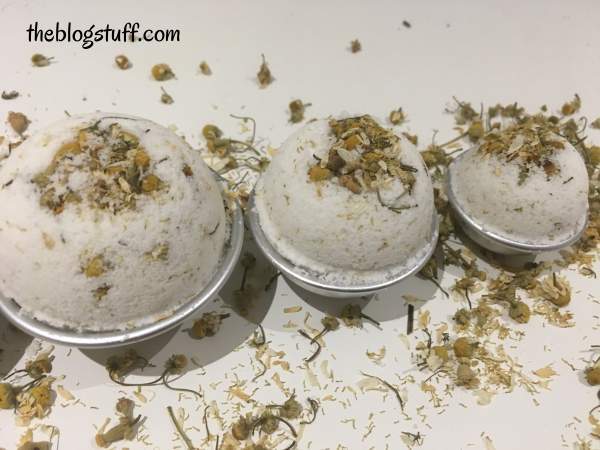 diy bath bombs chamomile