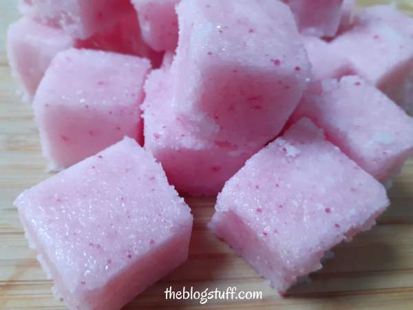 diy christmas candy cane sugar scrub cubes