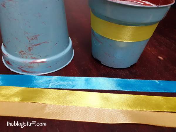 decorating flower pots ribbon