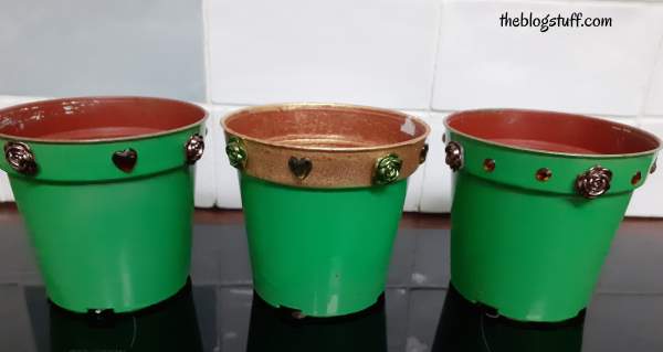 what to do with old flower plastic pots