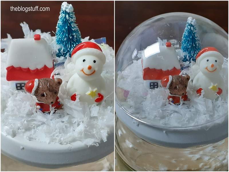 Glas jar lids with Christmas ornaments