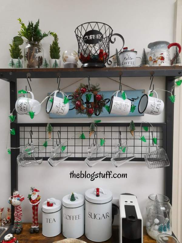 Ideas to decorate a coffee bar for Christmas