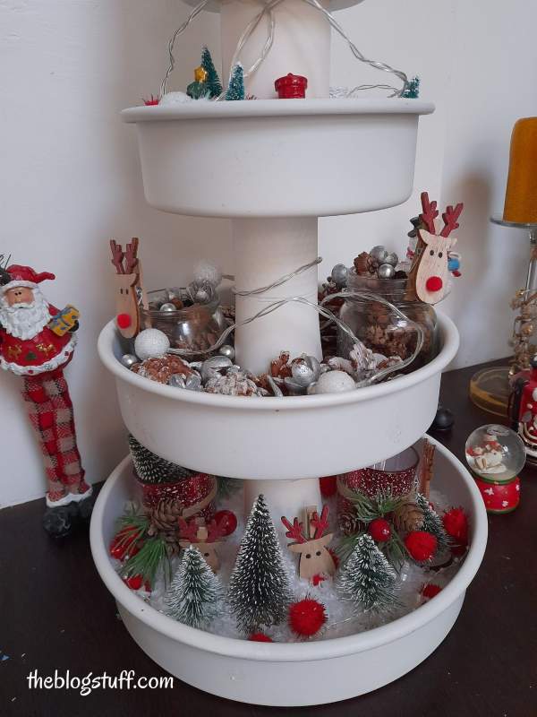 DIY Christmas decorations tiered tray