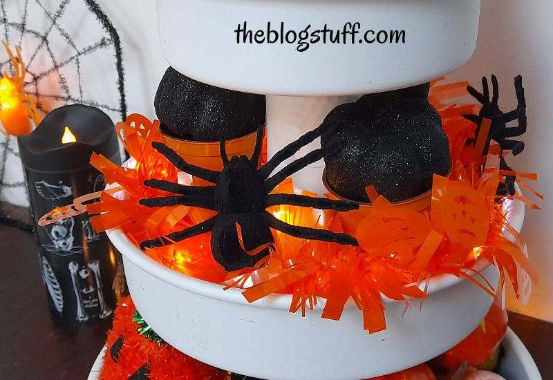 DIY Halloween tiered tray