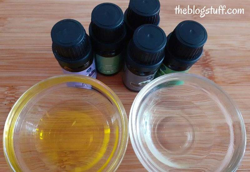 Ingredients to make a DIY hair growth serum