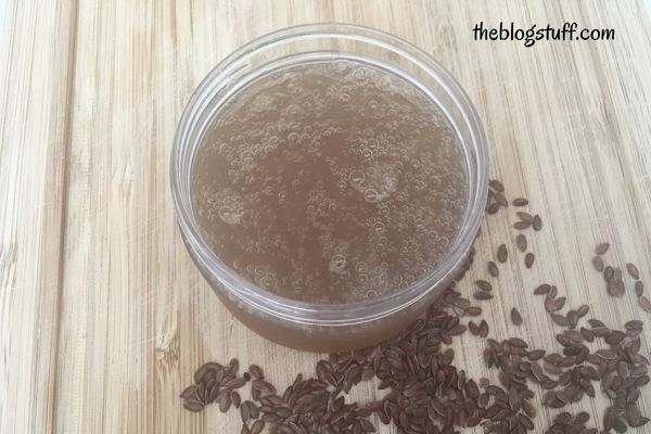 Flaxseed gel serum in a container