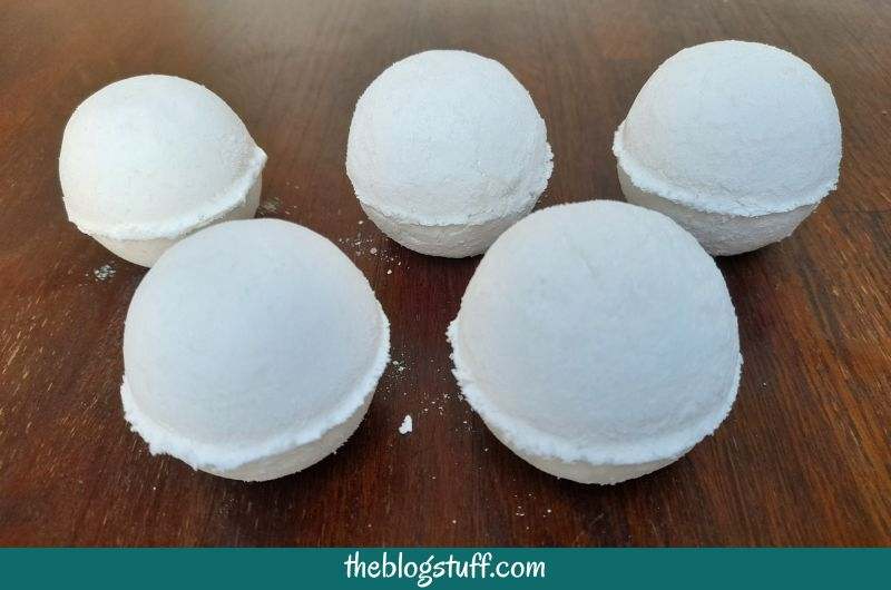 5 Homemade toilet bombs