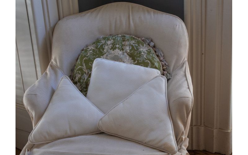 add custom made slipcovers for a cheap bedroom makeover