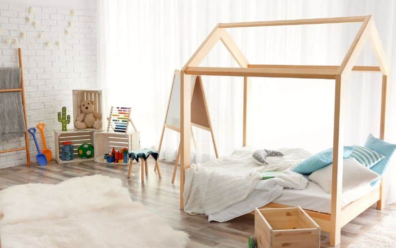 Sustainable kids bedroom made with wooden recycled stuff