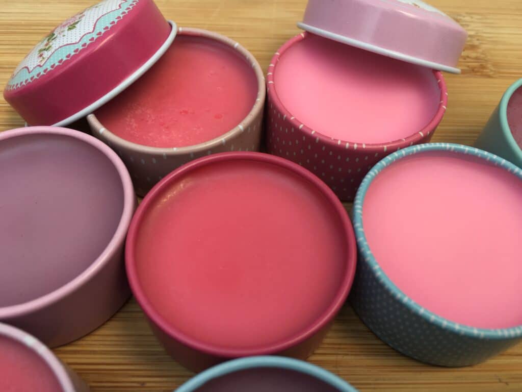 DIY tinted lip balm in cute tins