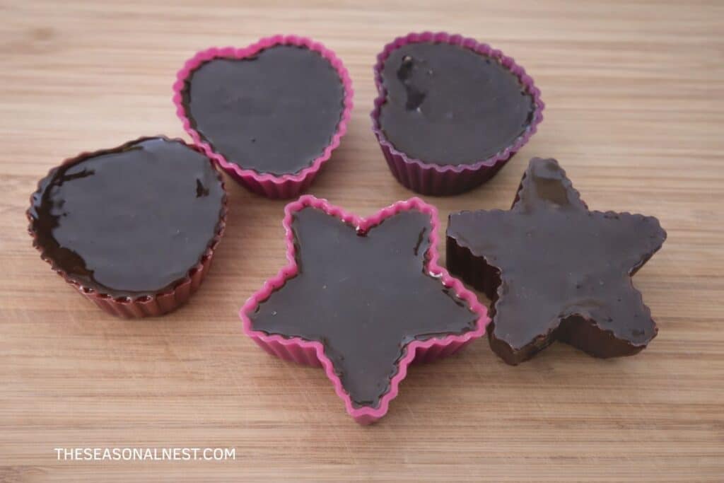 Diy face coffee scrub cubes in silicon molds.
