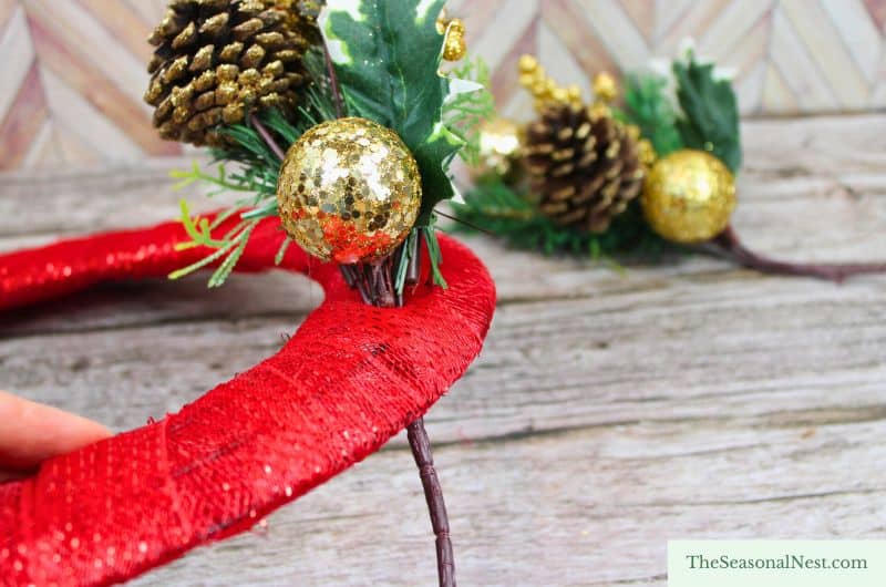 easy homemade Christmas Wreath 6